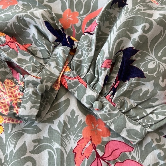 Junarose Floral Print Shirring Detail Sikira Long Sleeve Blouse Top NWT - Picture 6 of 11